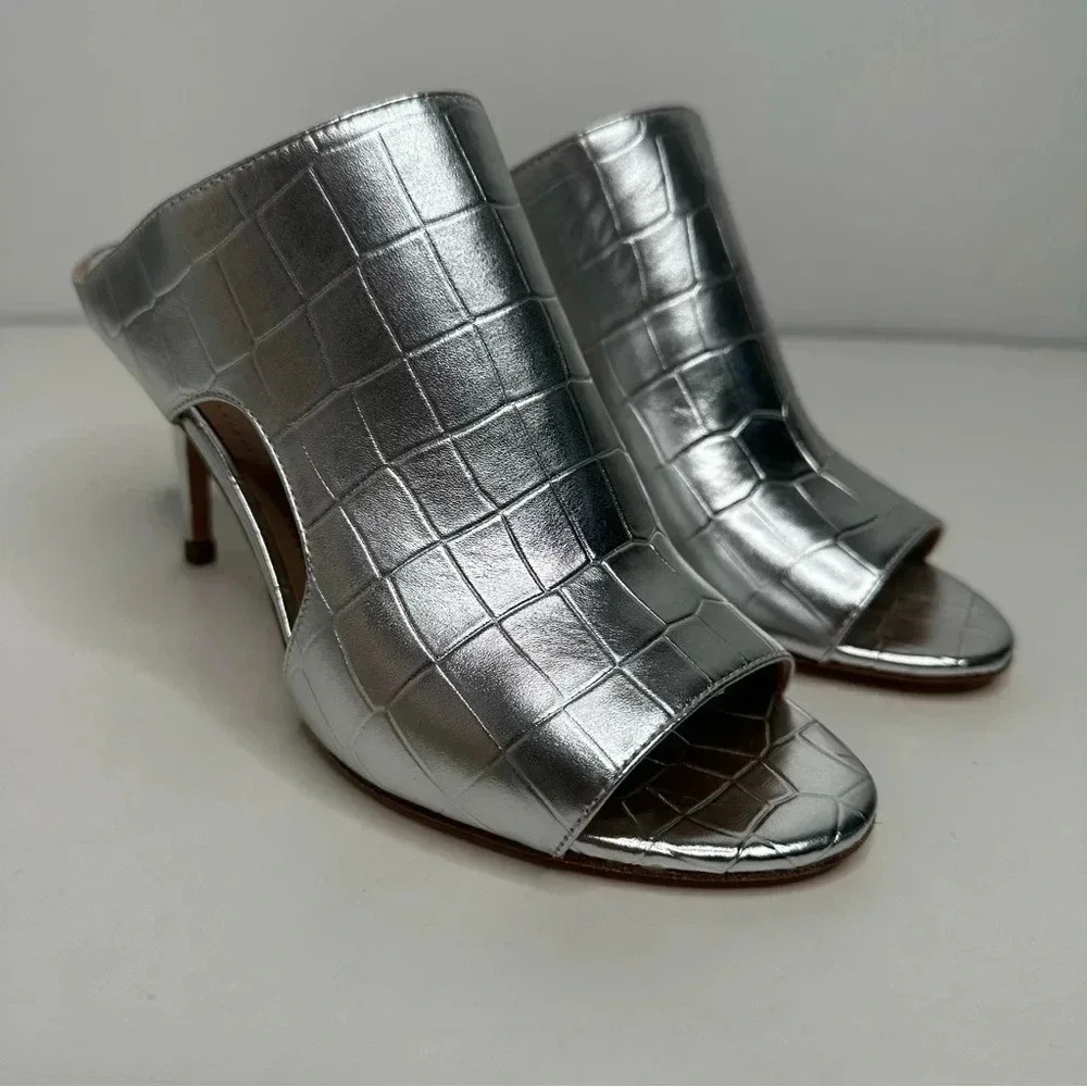 Pour La Victoire Silver Crocodile Slip-On Open Toe Heels Size 6